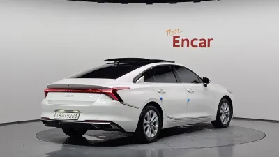2022 Kia K8