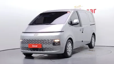2022 Hyundai Staria