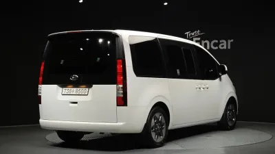 2023 Hyundai Staria