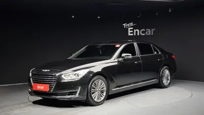 2018 Genesis EQ900