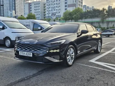 2023 Kia K8