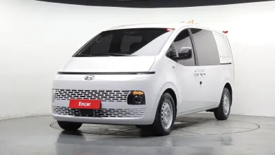 2022 Hyundai Staria