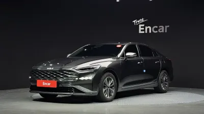 2022 Kia K8