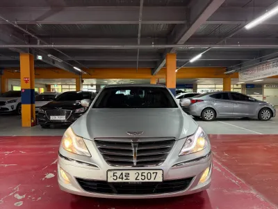 2012 Hyundai Genesis